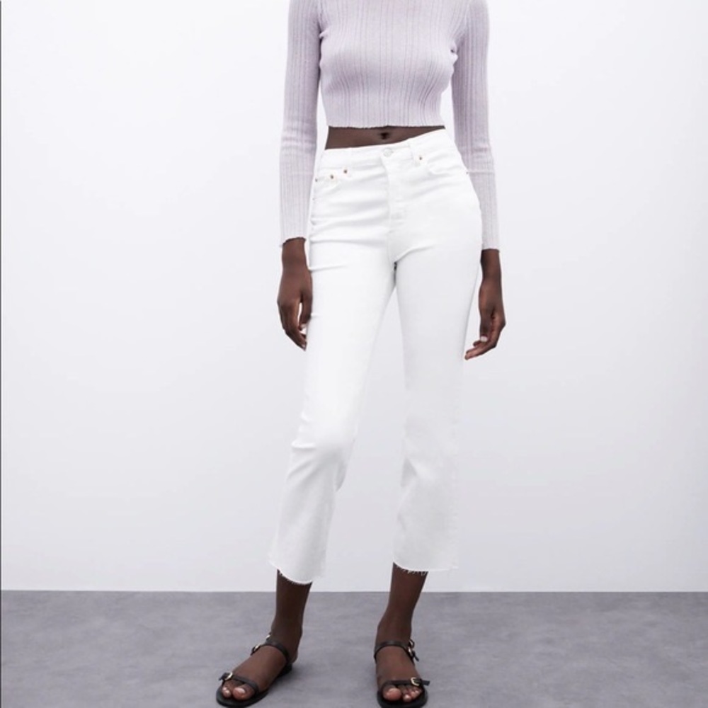 Zara White Dreed Flare Jeans New with Tags Size 2